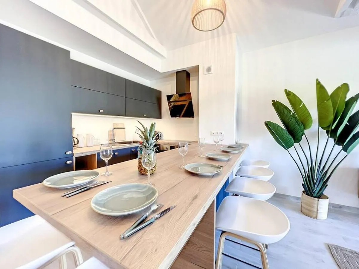 Holiday home Kalina, Beautiful Duplex 100M From Orient Bay Beach With Swimming Pool